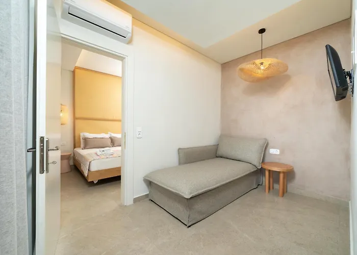 Lägenhetshotell Reverie 4*