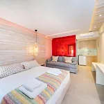 Reverie Apart-hotel
