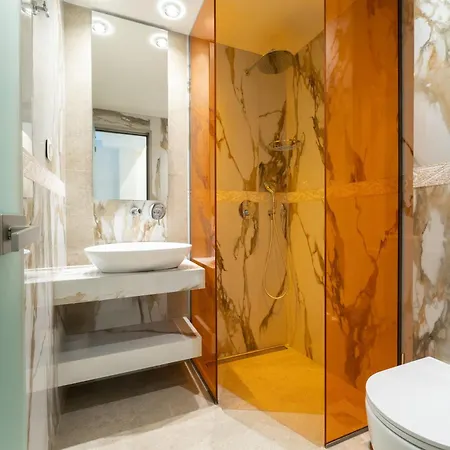 Reverie Lejlighedshotel 3*