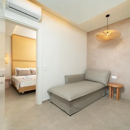 Aparthotel Reverie *